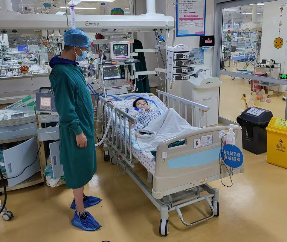 开平市跨省救护车出租公司